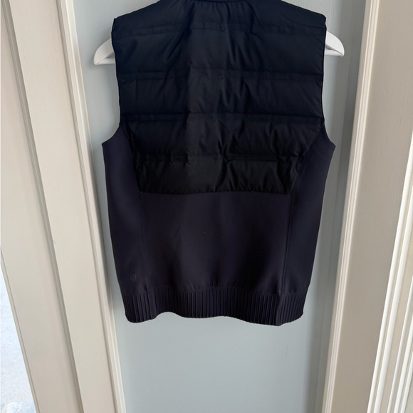 Lululemon Down & Around Vest - Picture 4 of 6